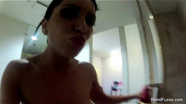 Romi Rain washes off