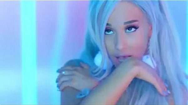 Ariana Grande - Focus