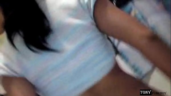 &iexcl;Ay duele!.. por el culo no se vale. grita de dolor pero no para de dar sentones. nena Impresionante chica sexy, pide que le destroze el culo para vengarse de su novio por haberle sido infiel.