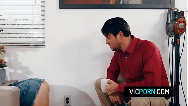 Stuck wife with big ass has her pussy banged from behind