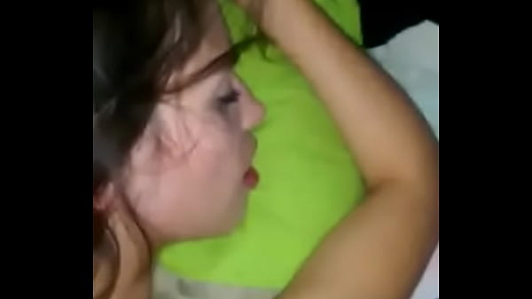 Comendo a namorada do corno