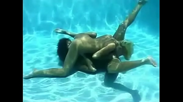 Exposure -  Lesbian underwater sex