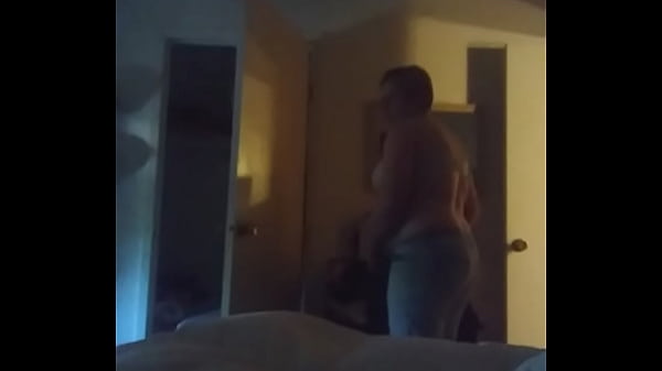 BBW Slut Show Her Ass  