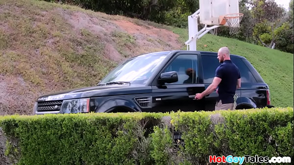 Rimmed stud barebacking bearded bottom in taboo couple 