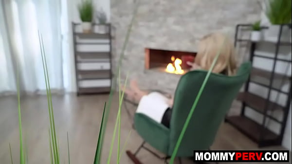 Step mother blows her stepson - fucked up family  