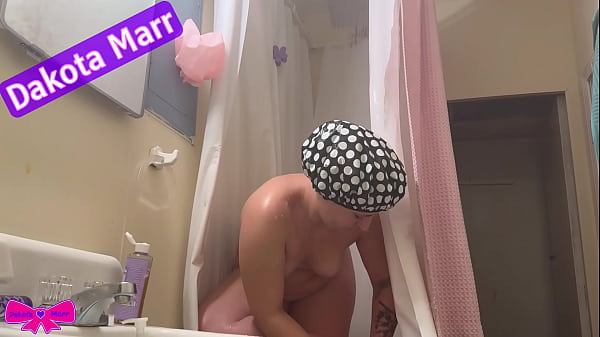 Fat And Chubby Dakota Marr Shower And Lotion Hairy Bush Tattoos Nebraska Swinger 