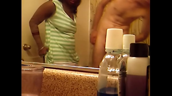 Ebony milf (33yr) fucks young stud (me) an takes his load on the face *6ft8swagg