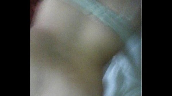 Flaquita metiendose la verga de su amante