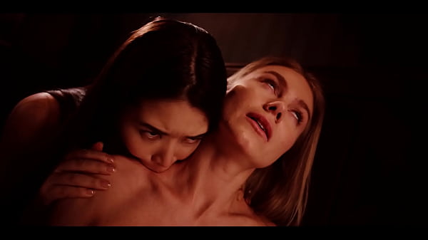 Blonde Bombshell Nancy Ace Grows Fangs! Hot Babes Vampire Porn - Growing Teeth Mesmerizing Fantasy Trailer