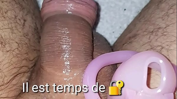 petite branlette avant la mise en cage de chastet&eacute;