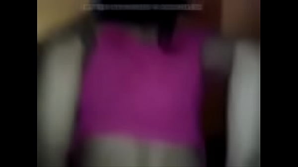 D&aacute;ndole a forro por el culito a flaquita