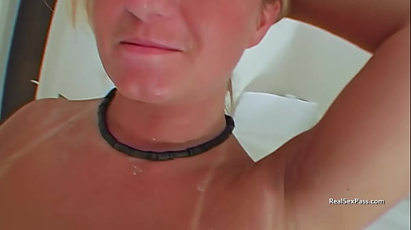 Homemade group blowjobs and handjobs with cumshots 