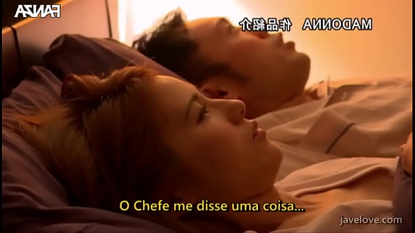 Trai&ccedil;&atilde;o na sess&atilde;o de fotos nua (Legendado em Portugu&ecirc;s)