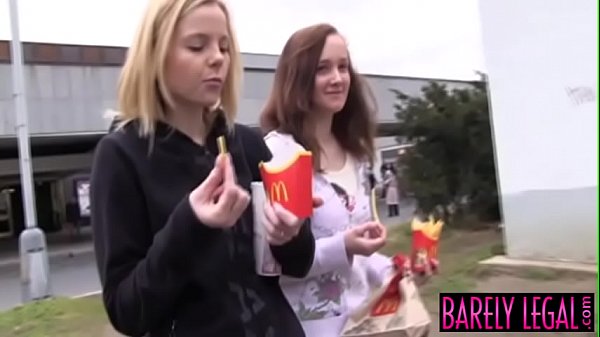 Natural 18yo dyke fingers and eats pussy  