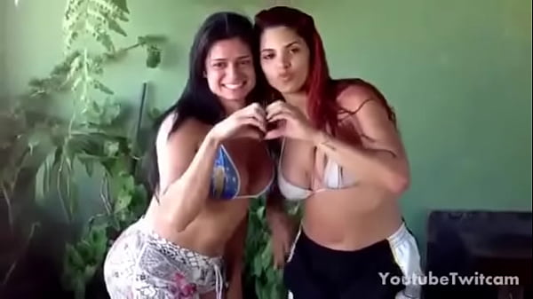 Dos Brasile&ntilde;as Culonas Bailando