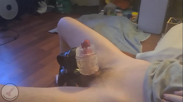 Fucking my fleshlight and spraying cum