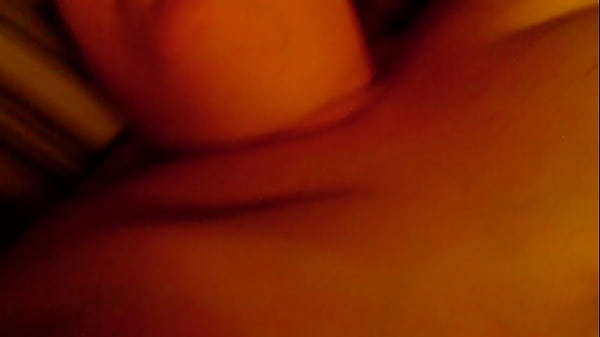 Plumper whore takes it in the face