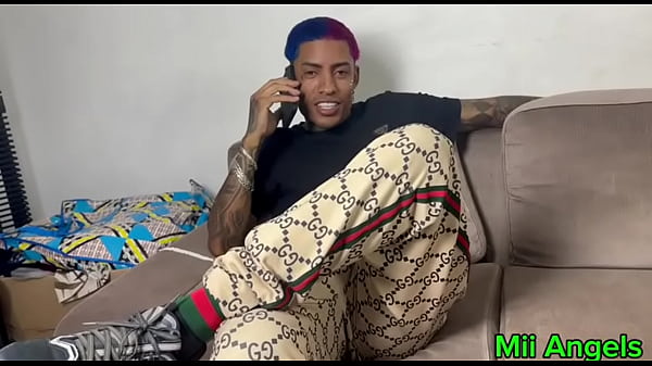 UMA ROLA PRETA NO CU E UMA ROLA BRANCA NA XOTA 