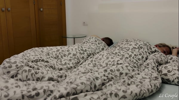 Teen blonde babe stayed overnight with her friends and decided to visit their bedroom in the morning - 2 girls and 1 guy