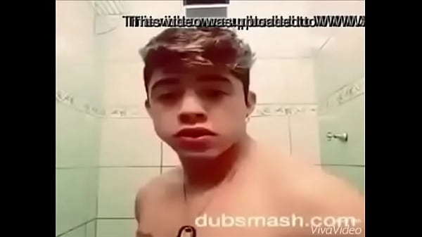 Garotos lindos no Dubsmash  18