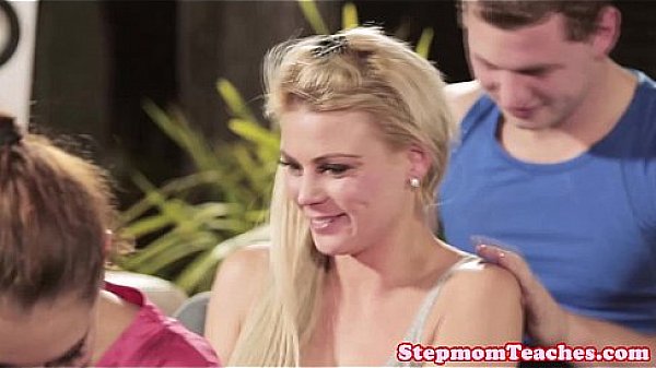 Hungarian milf Afrodity threeway with teens