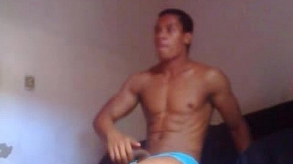 jose carlos batendo uma pueta gostosa