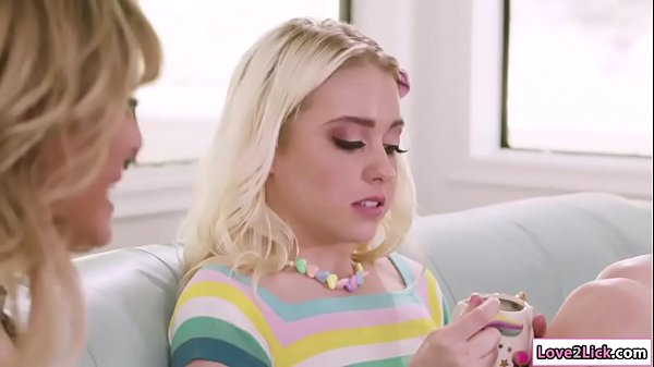 Chloe Cherry loves licking Cherie DeVilles wet pussy  