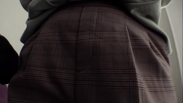 見た目と裏腹にとってもいやらしい塾の女講師 「こはくさん」