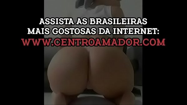Fodendo a Buceta e o Cuzinho com o Consolo