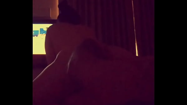 Curvy Colombia gets a finger in her ass