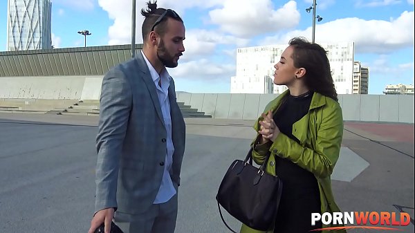 Sizzling photoshoot with Spanish se&ntilde;orita Zoe Doll turns into a pussy fucking affair  