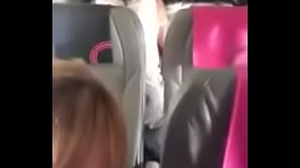 Sexo durante o v&ocirc;o.