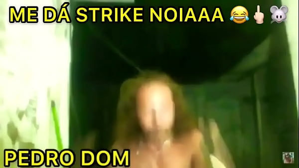 FREDERIC ROGER DERRUBANDO MURO POR CAUSA DO YOUTUBE  