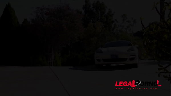 Extremely busty babe Richelle Ryan rides his hard veiny cock until she cums GP451