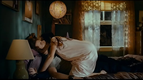 Jenn Proske ( Audio Latino) Vampires Suck