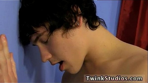 Gay porn teen boy interracial Josh Bensan is stunned by Preston