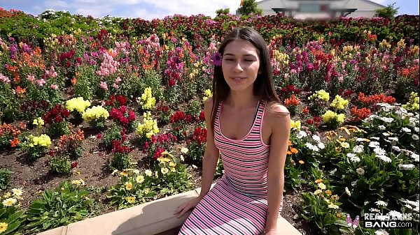 Real Teens - Gianna Gem Gets Her Tight Pussy Stretched 