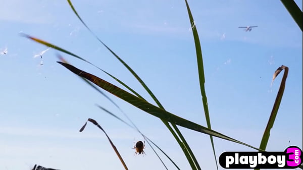 Sexy MILF exposed her cute all natural body 