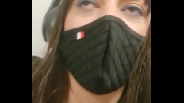 Novinha gostosa se exibindo levando rola e linguada no cuzinho gozando feito louca (ator e atriz porn&ocirc;)