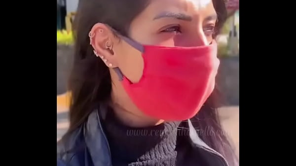 Troquei de biqu&iacute;ni na avenida movimentada / Minha primeira vez no Rio de Janeiro