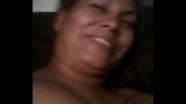 Rica cogida a reina vecina