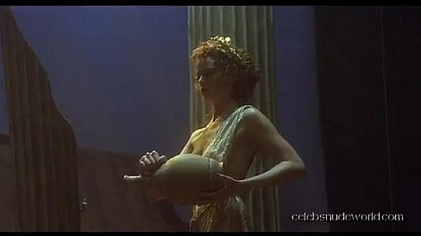 Kelly Reilly Mrs Henderson presents 2005