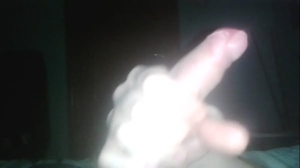 Joven Masturbandose duro