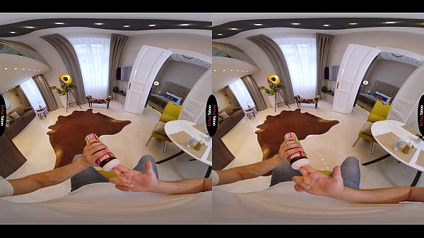 VIRTUAL TABOO - Great Eye Contact From The Blondie