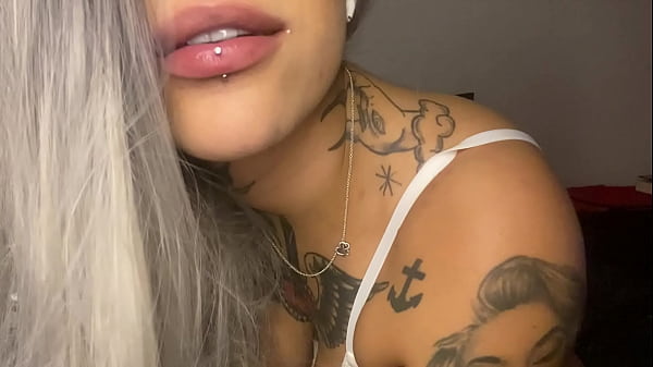 Me divertindo escondido enquanto minha namorada n&atilde;o esta em casa