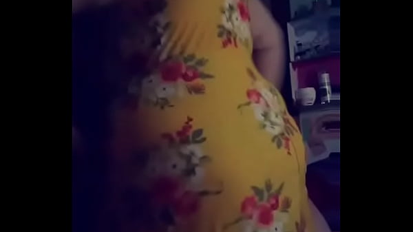 Latina teen shaking her big ass  
