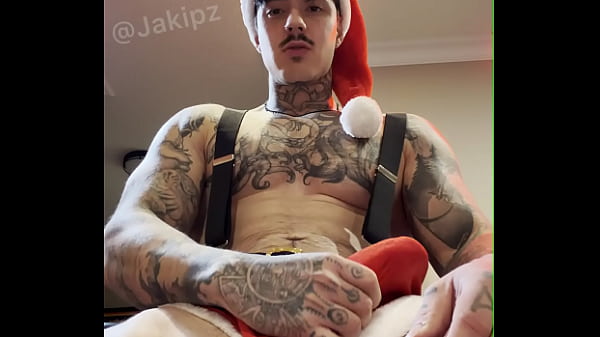 Big Dick Santa Edges His Cock To Drain His Full Sack (Jakipz/Jake Andrich Christmas Cosplay Trailer)