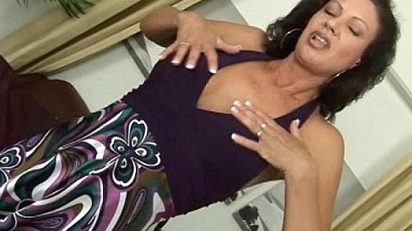 Brunette milf is fucked hard by a b. dildo machine