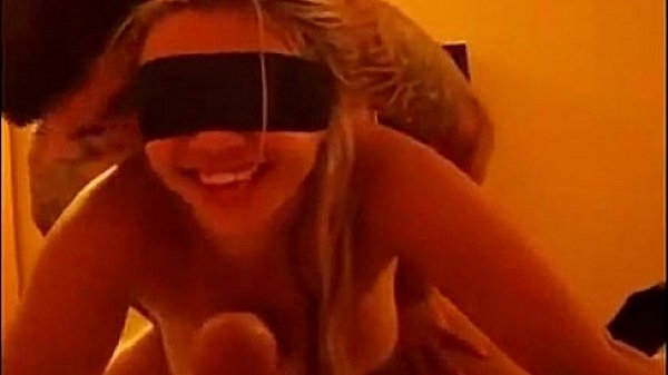 2685  corno-paulista-faz-surpresa-para-esposa-no-aniversario-de-casamento-360p