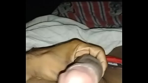 Brincando com o Pau na madrugada.  Se sentindo carnete 
